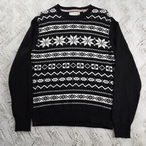 Black and white original weatherproof vintage holiday knit sweater